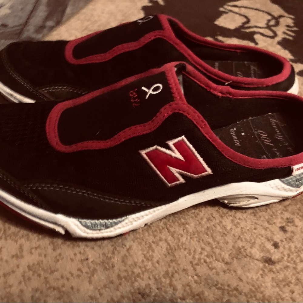 New Balance Black & pink Slip-On Sneakers mule cancer awareness Susan B Komen